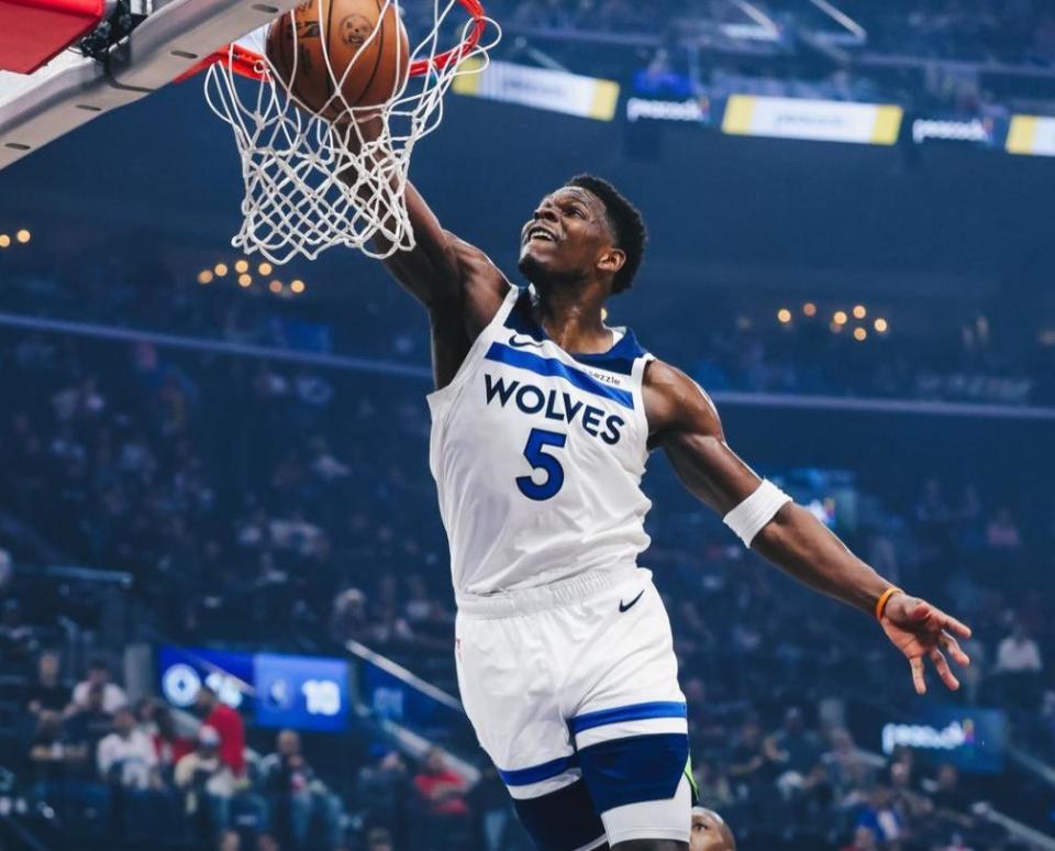 ayx-刚刚！孟菲斯灰熊调整名单备战NBA常规赛今晚纽卡斯尔备战德甲，多伦多猛龙围绕NBA总决赛队长鼓劲