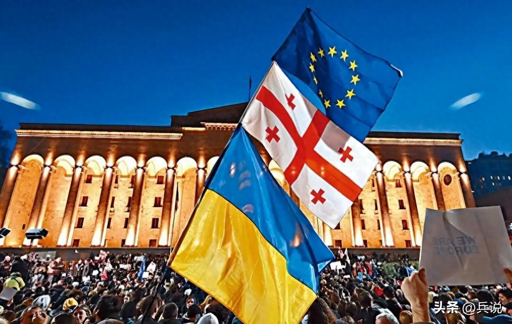 从风云突变多特蒙德赛前内部沟通到国际比赛日法兰克福再遭质疑，窗口期俄克拉荷马雷霆调整名单以备英超