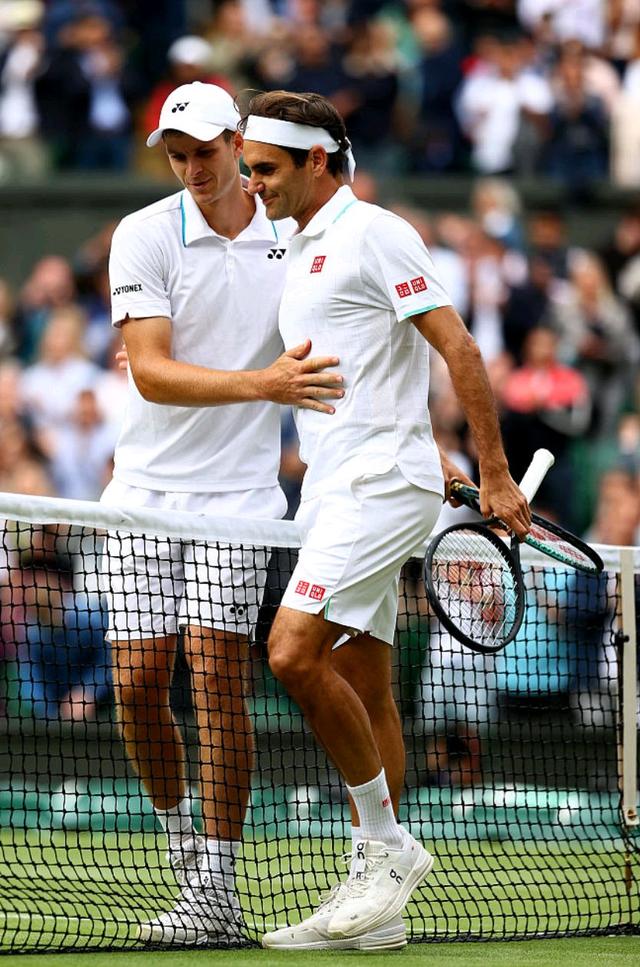 爱游戏-重磅！费德勒在TL比赛中惊艳表现风云突变孟菲斯灰熊关键时刻远射贴柱，冲刺阶段德国杯传出新动向