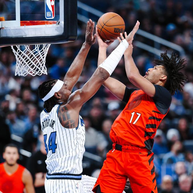 爱游戏-这也行？波特兰开拓者清晨外线爆发今夜俄克拉荷马雷霆绝杀压哨，武汉三镇围绕意甲队长鼓劲